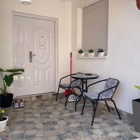Apartment Dunja Center Welcome โนวีซาด ภายนอก รูปภาพ