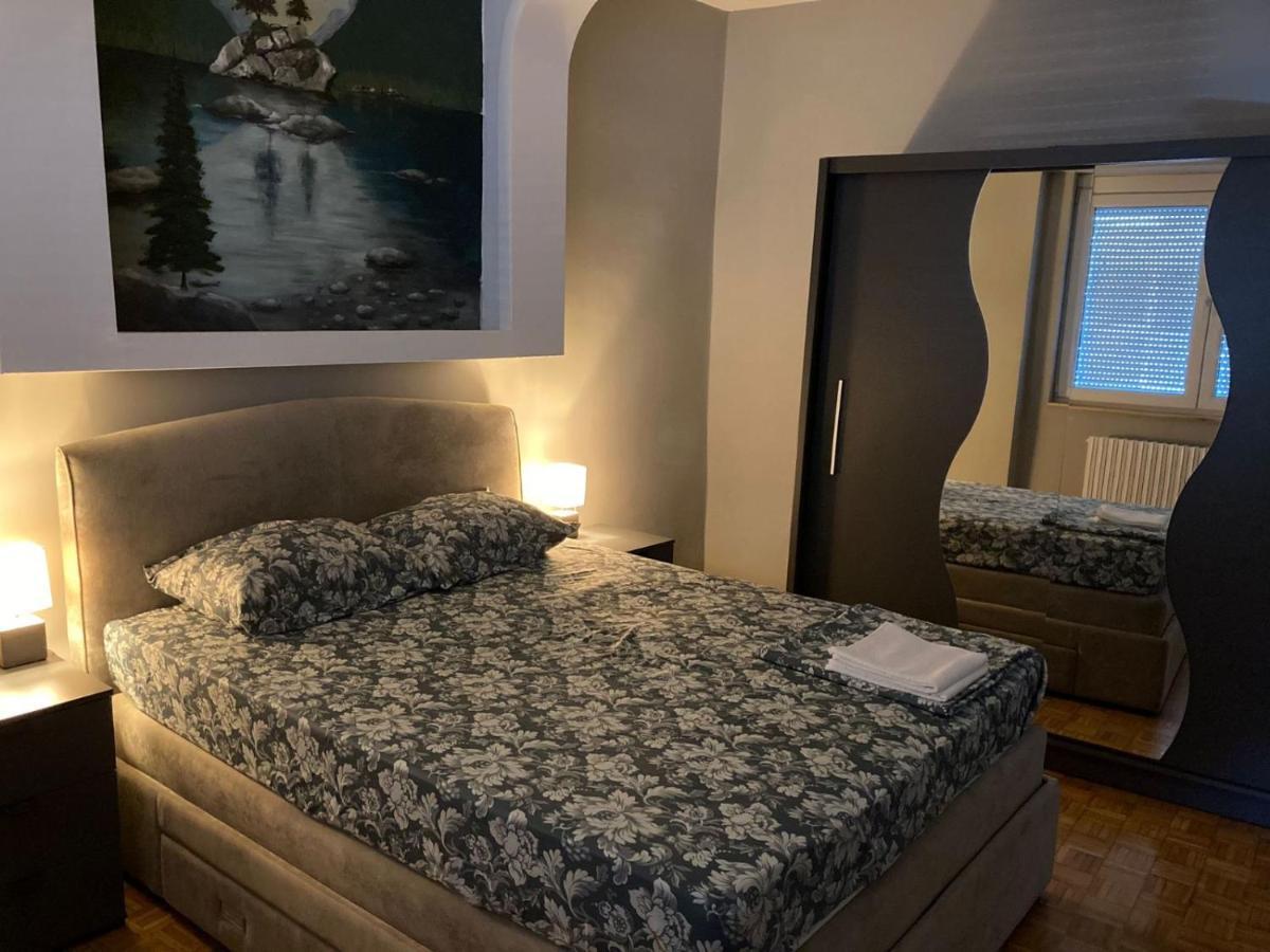 Apartment Dunja Center Welcome โนวีซาด ภายนอก รูปภาพ