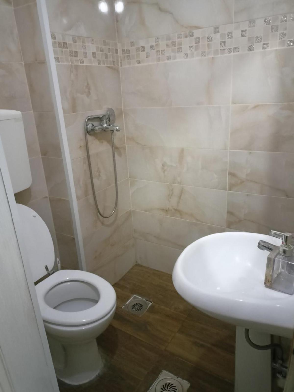 Apartment Dunja Center Welcome โนวีซาด ภายนอก รูปภาพ